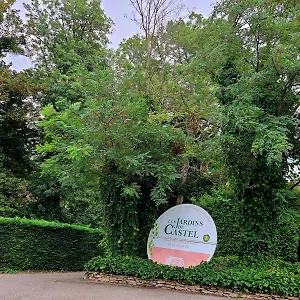 Les Jardins Du Castel Annick Et Jean Paul Hébergement de vacances